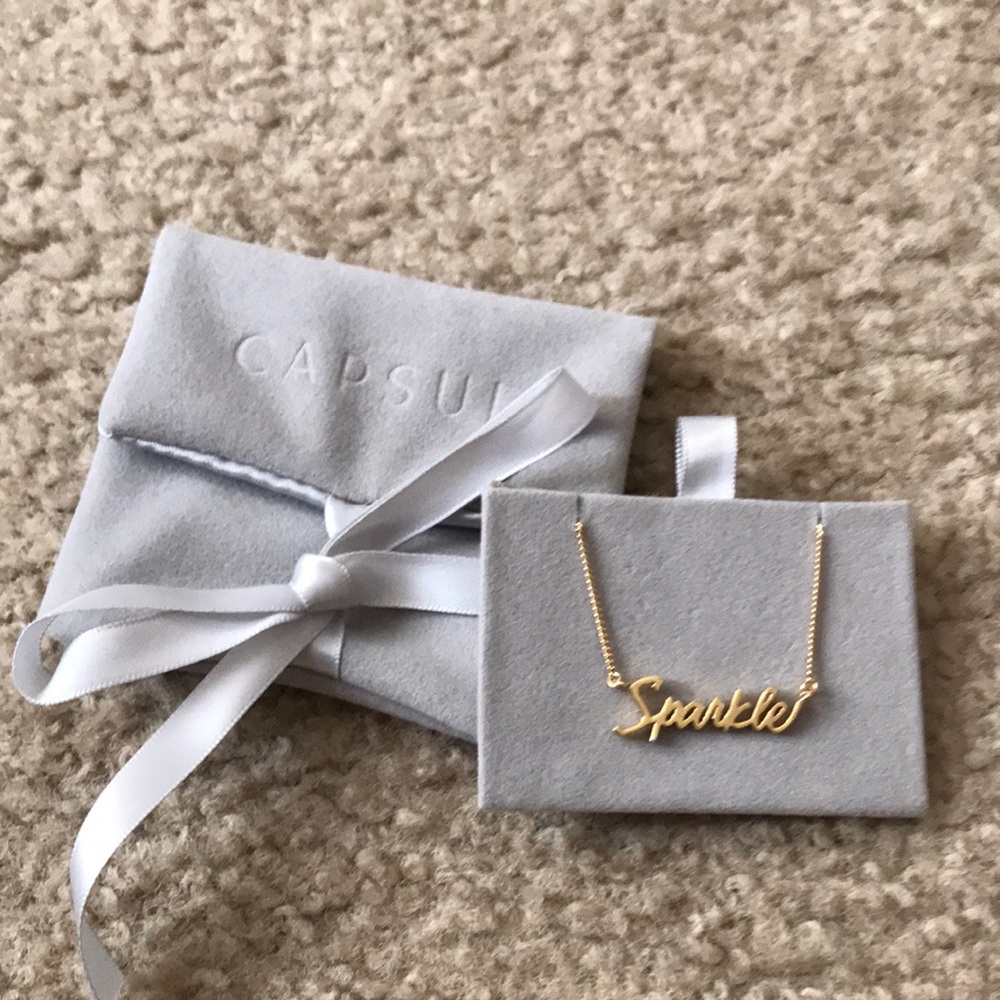 {Capsul} Sparkle Necklace